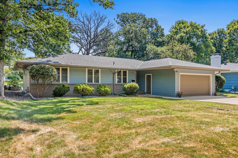 8319 Washburn Ave S, Bloomington, MN 55431