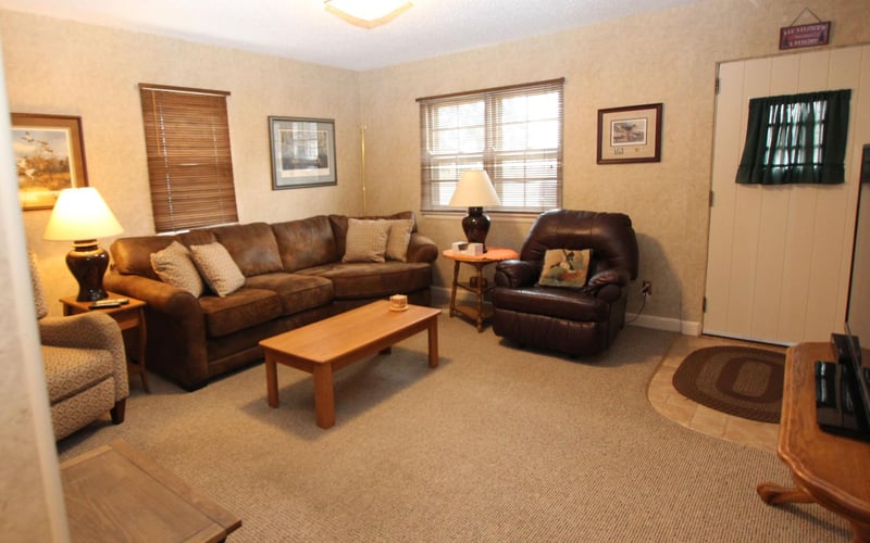 312 Kendall Ave N, Thief River Falls, MN 56701