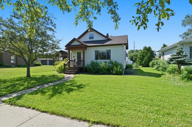 816 N 19th St, Superior, WI 54880