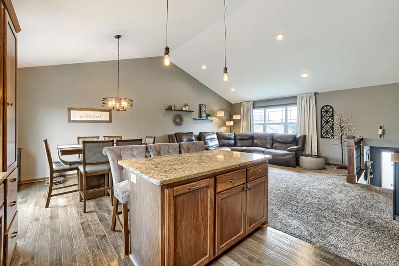 4137 Starling Dr, Hastings, MN 55033