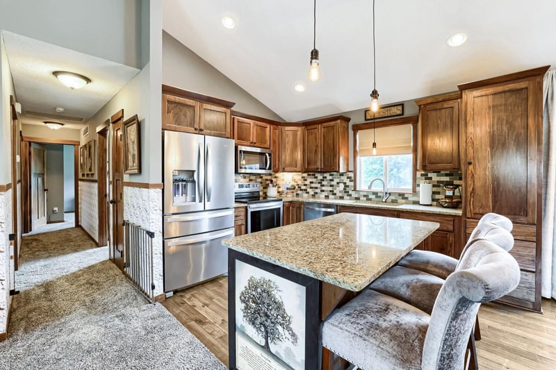4137 Starling Dr, Hastings, MN 55033