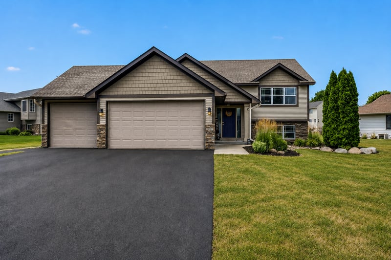 4137 Starling Dr, Hastings, MN 55033