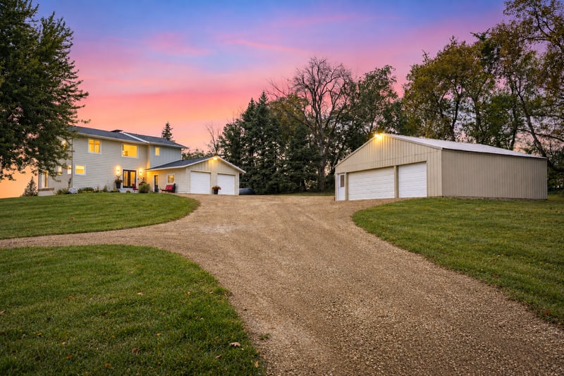 24750 Newport Ave, Prior Lake, MN 55372
