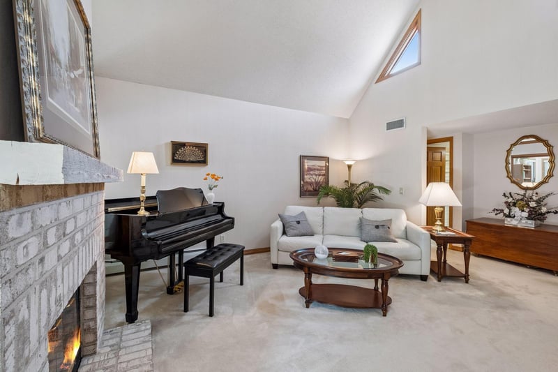 6100 Auto Club Rd #316, Bloomington, MN 55438