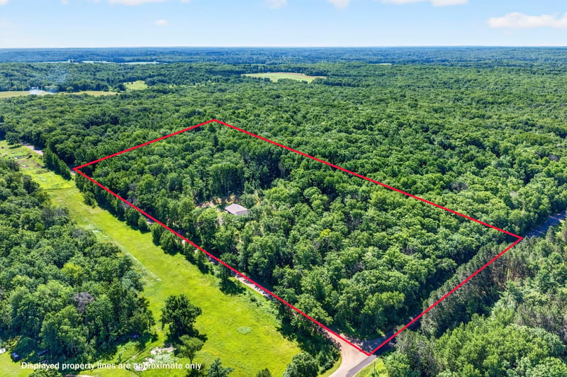 W4855 2nd Ave, Spooner, WI 54801