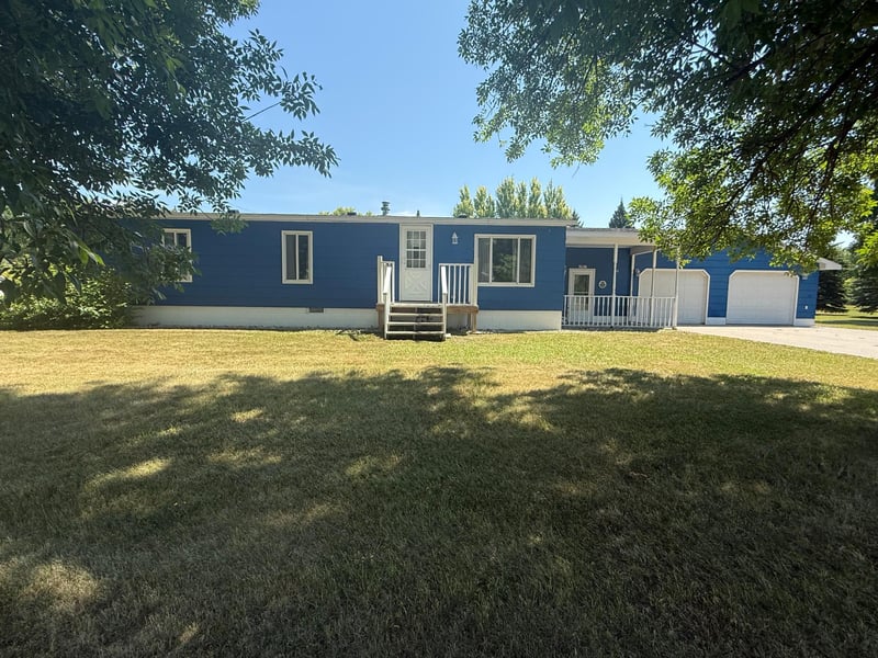 710 3rd St W, Ada, MN 56510