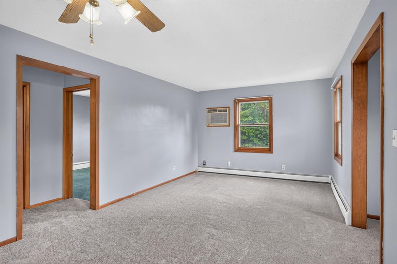 4407 Crosstown Blvd NE, Ham Lake, MN 55304