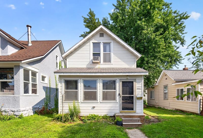 556 W 5th St, Winona, MN 55987