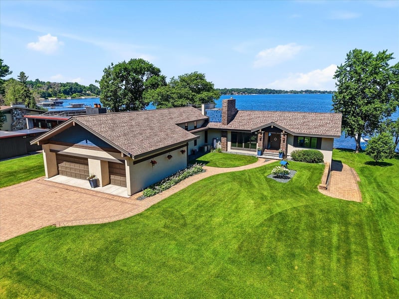 9770 210th Street Ct N, Forest Lake, MN 55025