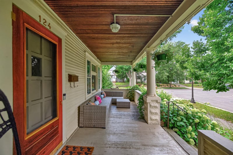 124 Baker St W, Saint Paul, MN 55107