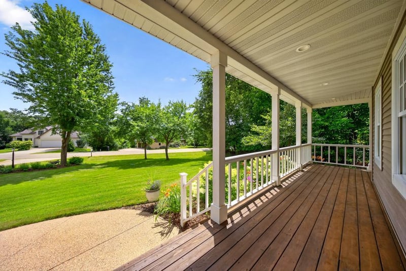 6907 Bluff Ln NW, Rochester, MN 55901