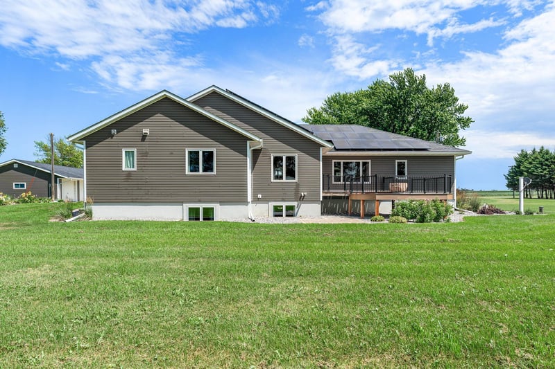 16062 County Road 3, Ellendale, MN 56026