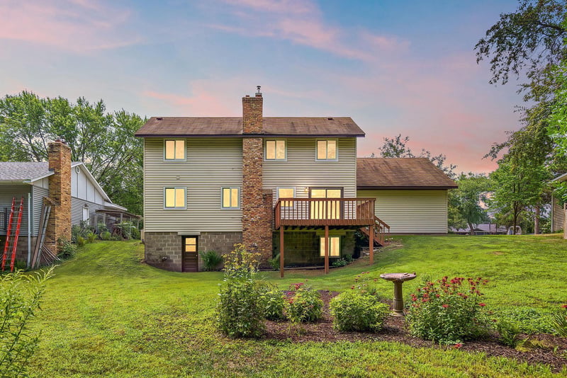 2626 Edgewood Ct, Stillwater, MN 55082