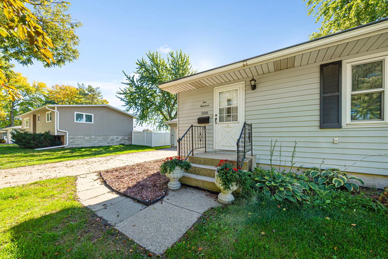 500 13th Ave SE, Waseca, MN 56093