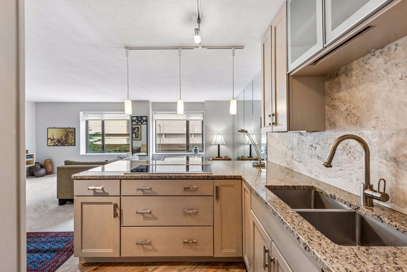 19 S 1st St #B204, Minneapolis, MN 55401