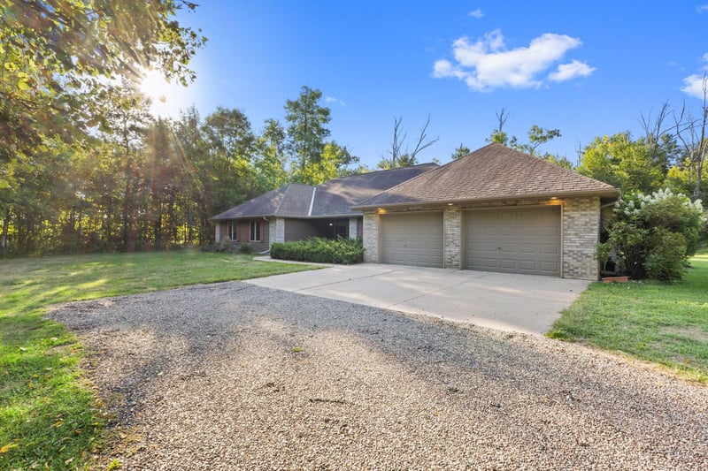 7995 Trappers Turn, Onamia, MN 56359