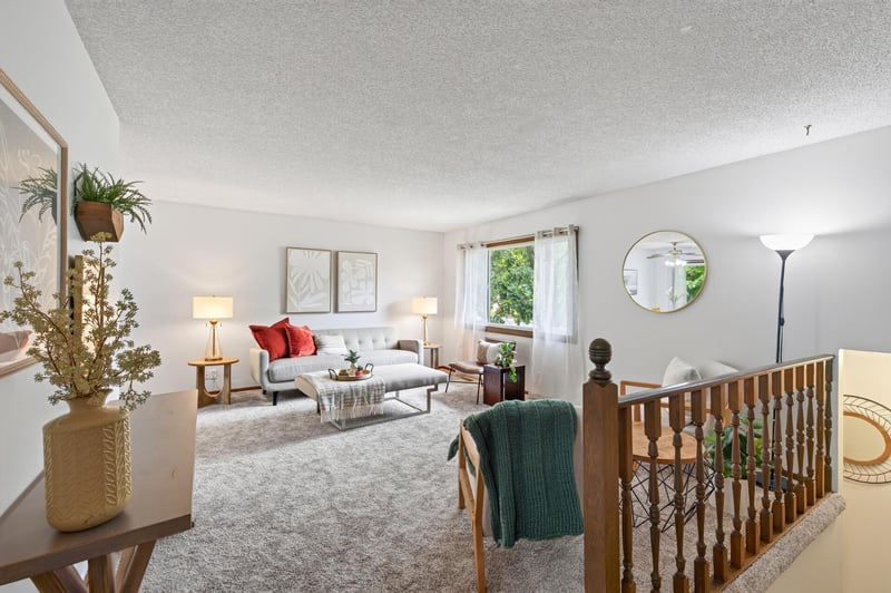 10665 Hummingbird St NW, Coon Rapids, MN 55433