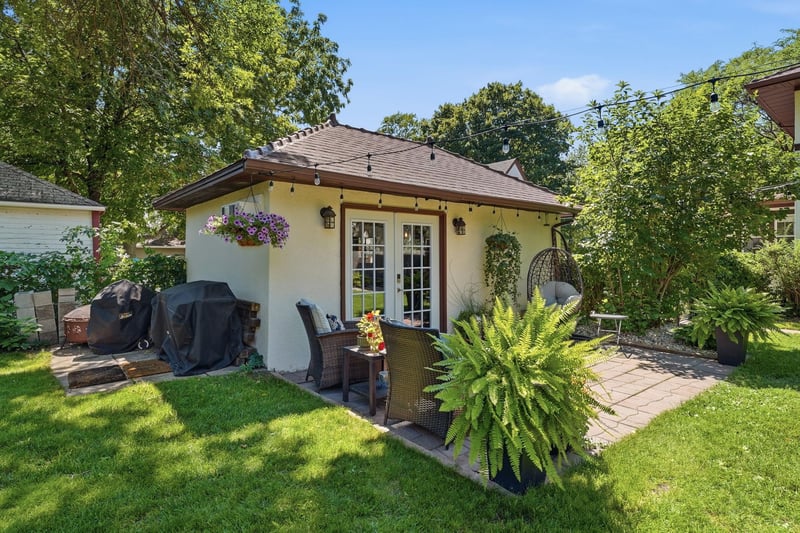 1115 Douglas St, Alexandria, MN 56308