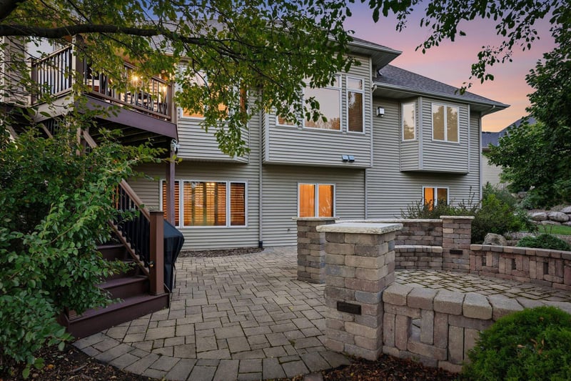 1647 Seashell Ln, Waconia, MN 55387
