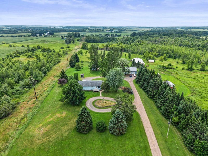 549 21st Ave, Cumberland, WI 54829