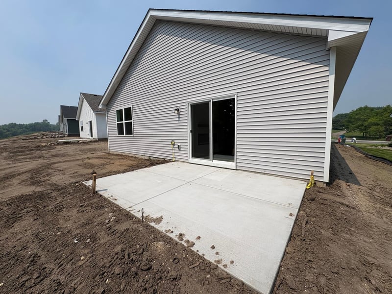 713 Vista Ct, Hanover, MN 55341
