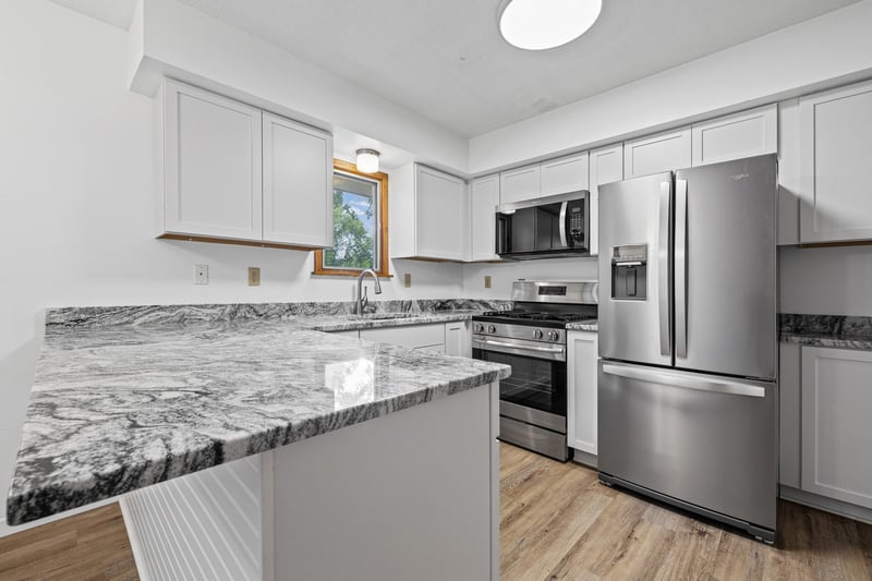 4321 Pleasant St SE, Prior Lake, MN 55372