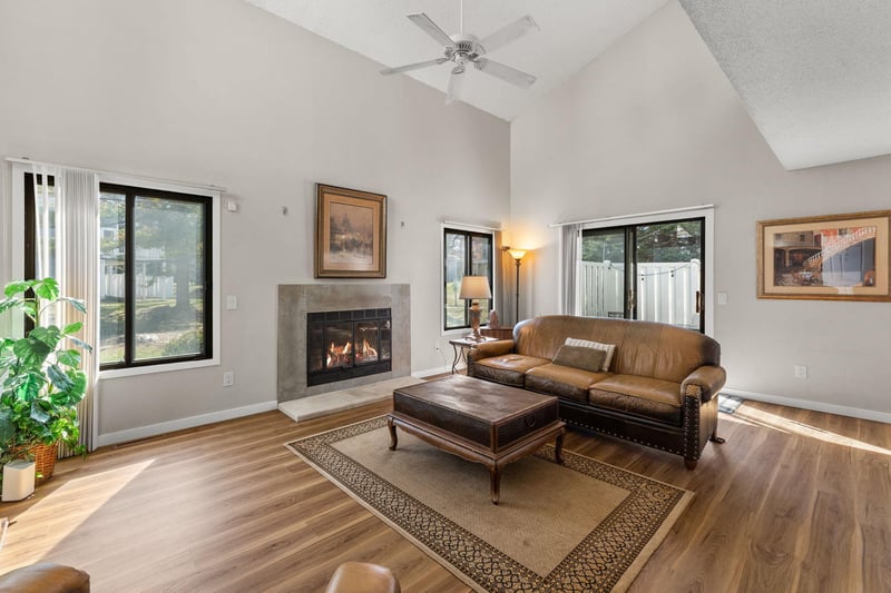 5550 Bimini Dr, Minnetonka, MN 55343