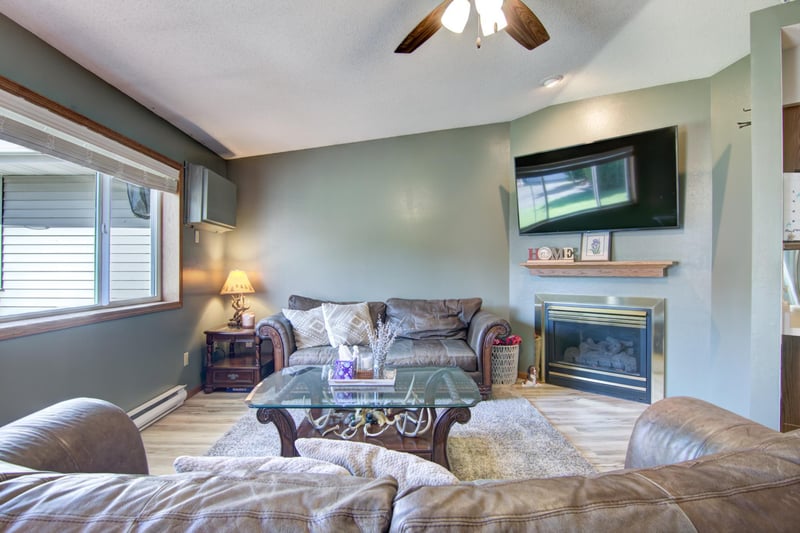 2904 Schabacker Ct #D, Menomonie, WI 54751