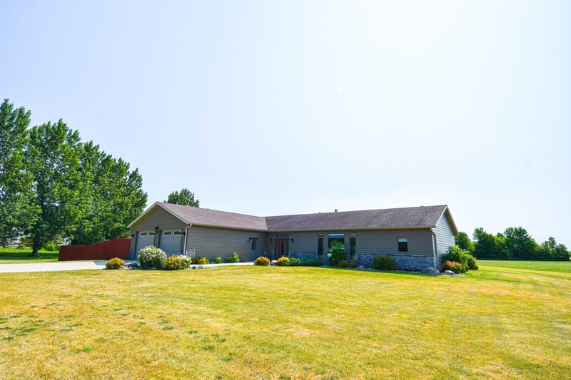 14594 138th Ave NE, Thief River Falls, MN 56701