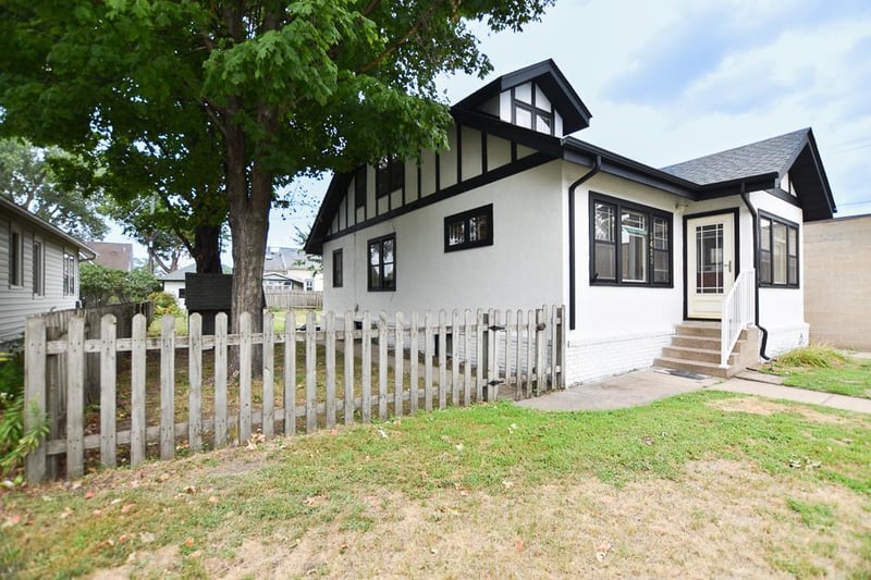2422 Jefferson St NE, Minneapolis, MN 55418
