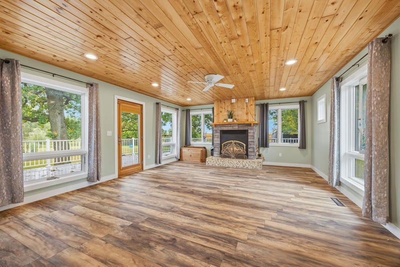 14971 Nature Ave, Glencoe, MN 55336