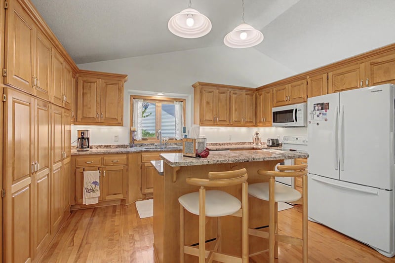 15235 Yellow Pine St NW, Andover, MN 55304