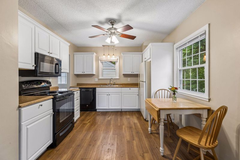 3252 Dakota Ave S, Saint Louis Park, MN 55416