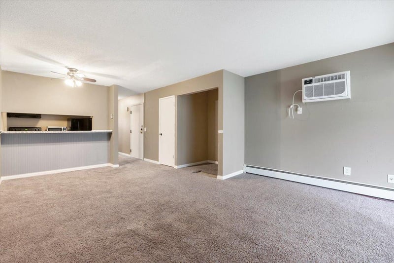 12840 Nicollet Ave #302, Burnsville, MN 55337