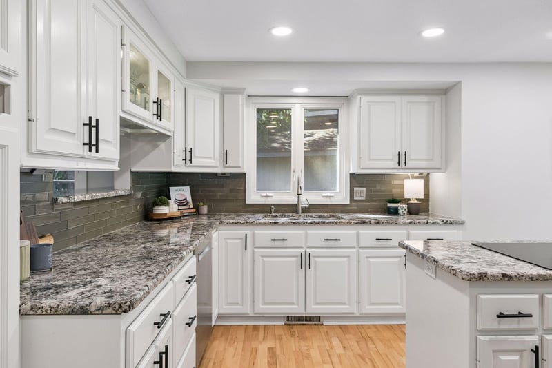 14872 Hickory Ct, Eden Prairie, MN 55346