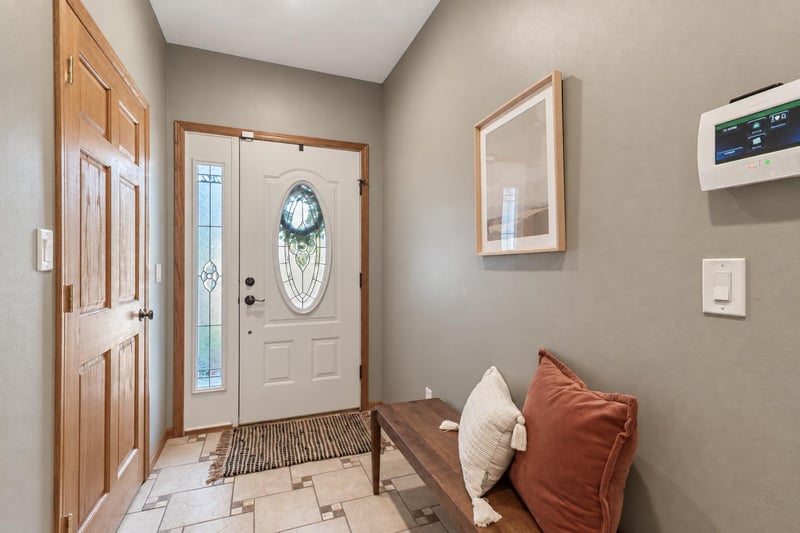 109 Cougar Dr, Mankato, MN 56001