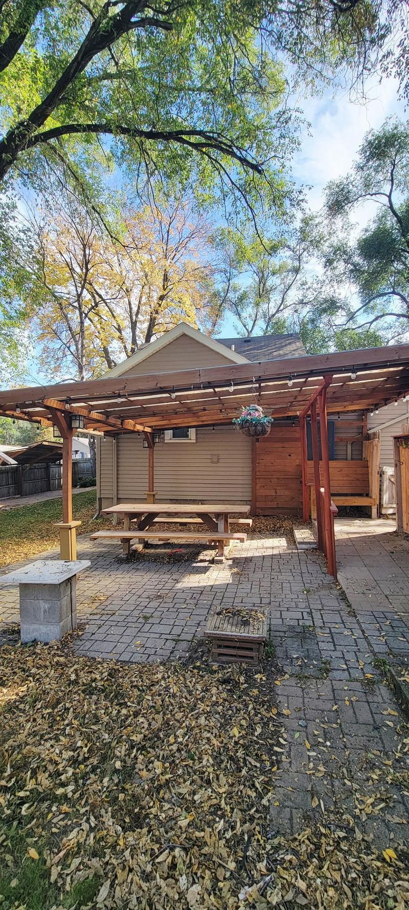 1418 Central Ave N, Faribault, MN 55021