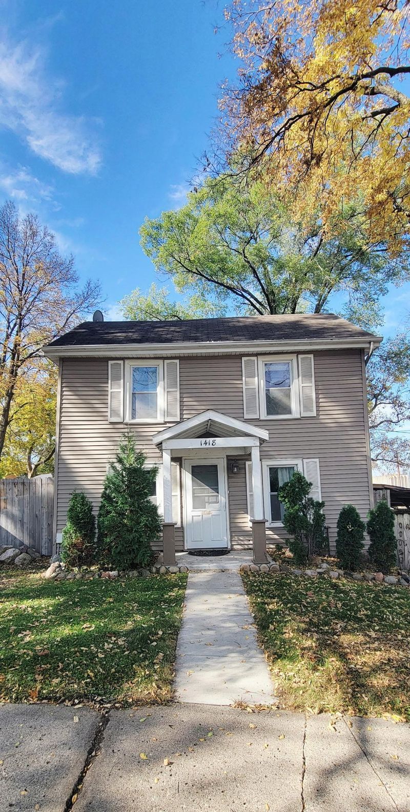 1418 Central Ave N, Faribault, MN 55021