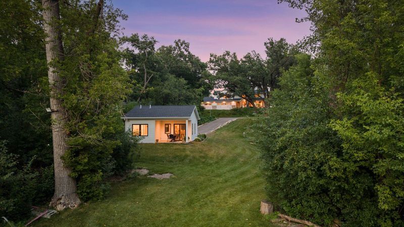 3305 Fairchild Ave, Wayzata, MN 55391