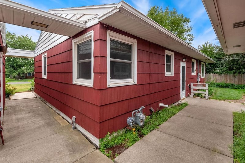 703 28th St, Cloquet, MN 55720