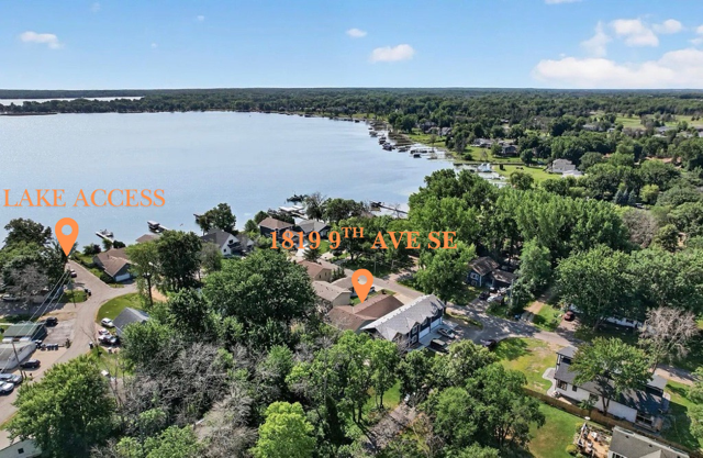 1819 9th Ave SE, Forest Lake, MN 55025