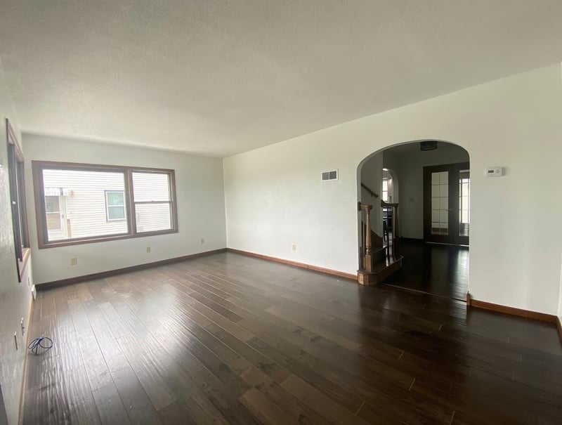1821 Grandview Ave, Red Wing, MN 55066