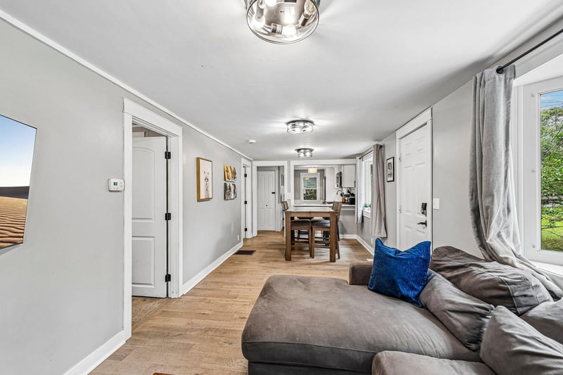 7712 Lakeview Ln NE, Spring Lake Park, MN 55432