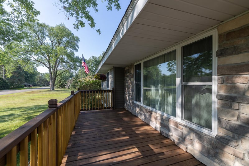 177 Lawrence St S, Prescott, WI 54021