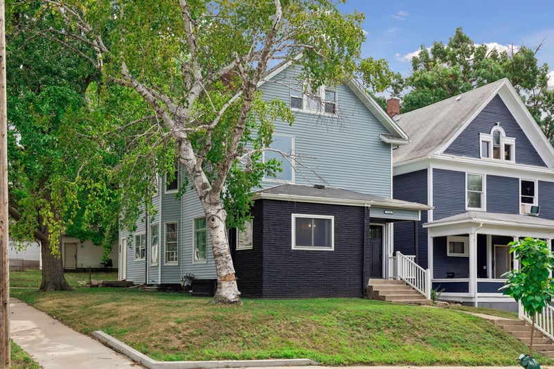 2326 Bryant Ave N, Minneapolis, MN 55411