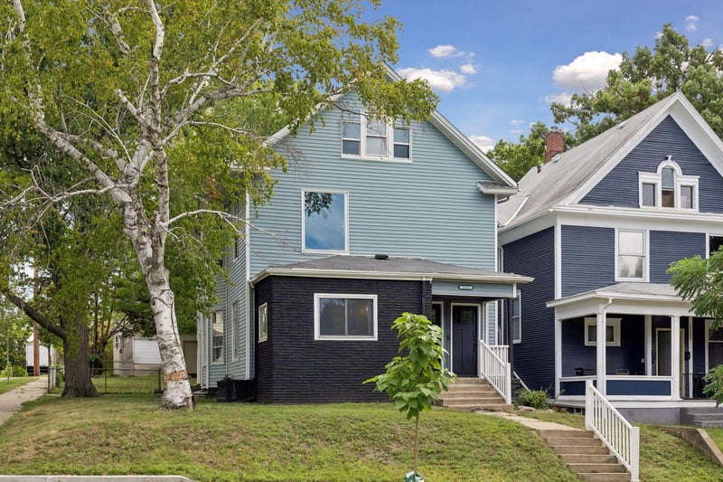 2326 Bryant Ave N, Minneapolis, MN 55411