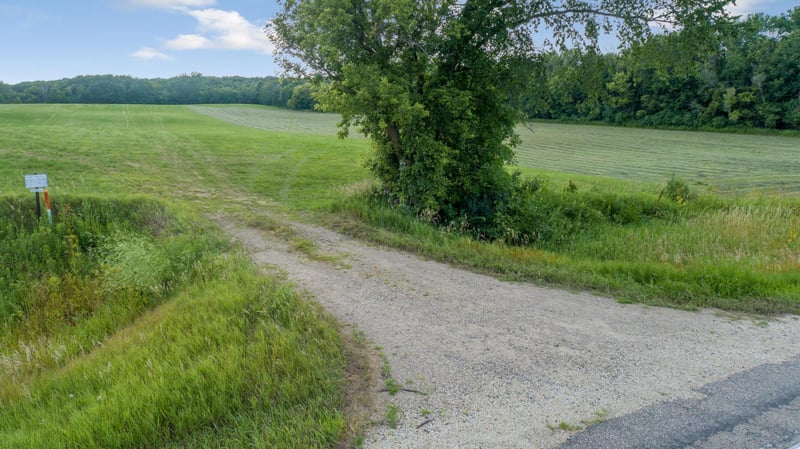 -XXX Roberds Lake Blvd, Faribault, MN 55021