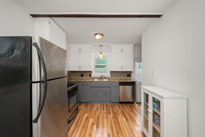 2821 Quebec Ave S, Saint Louis Park, MN 55426