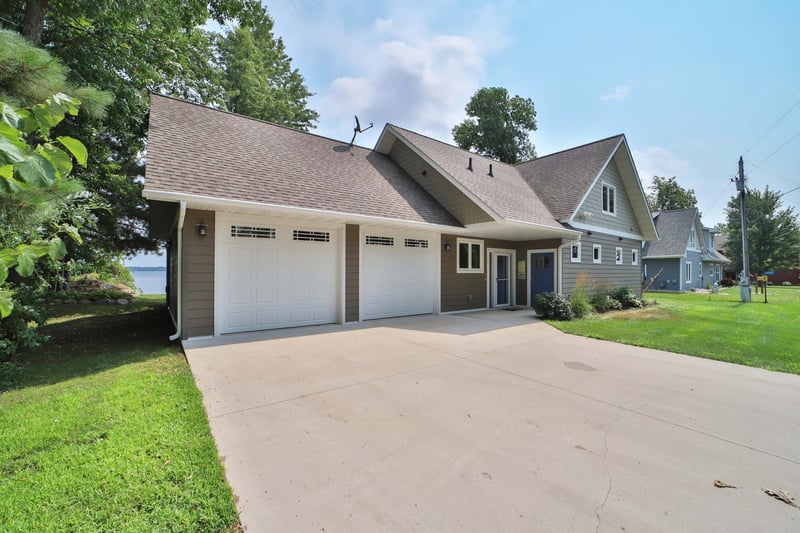 9362 Dorothy Ave, Brainerd, MN 56401