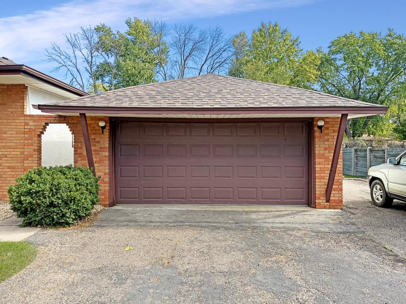 6516 Georgia Ave N, Brooklyn Park, MN 55428